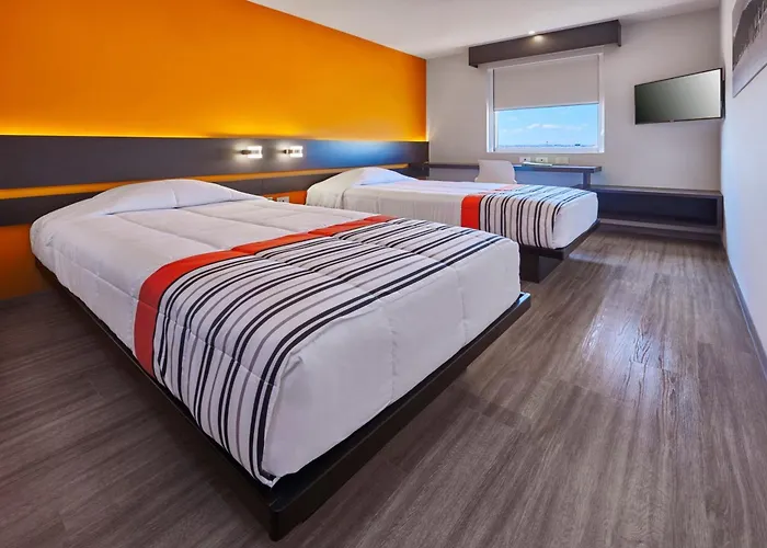 Express Junior By Marriott Ciudad De Zona Reforma Hotel 3*