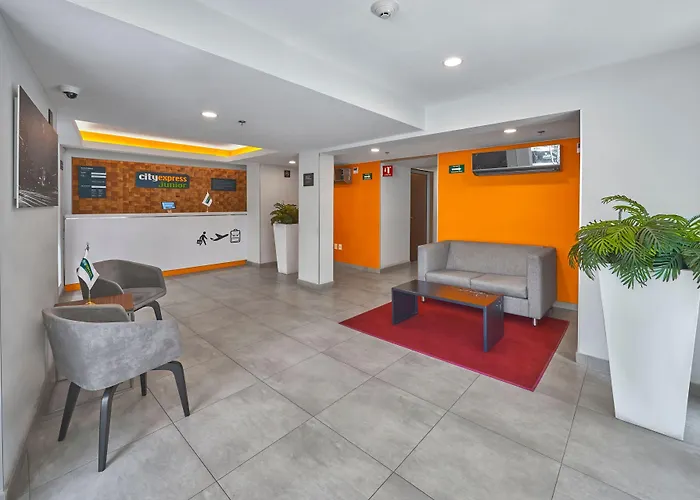 Hotel Express Junior By Marriott Ciudad De Sullivan 3*