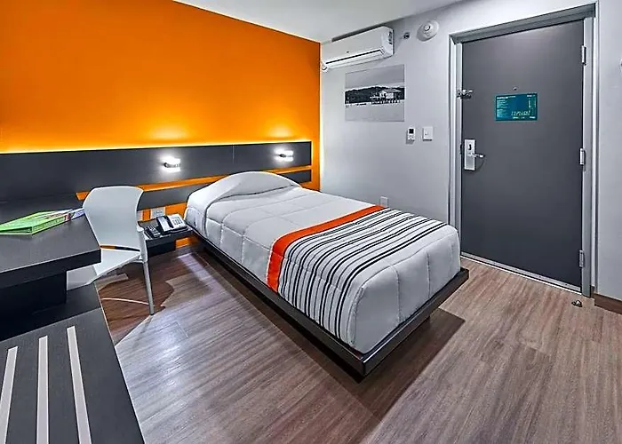 Express Junior By Marriott Ciudad De Sullivan Hotel Città del Messico